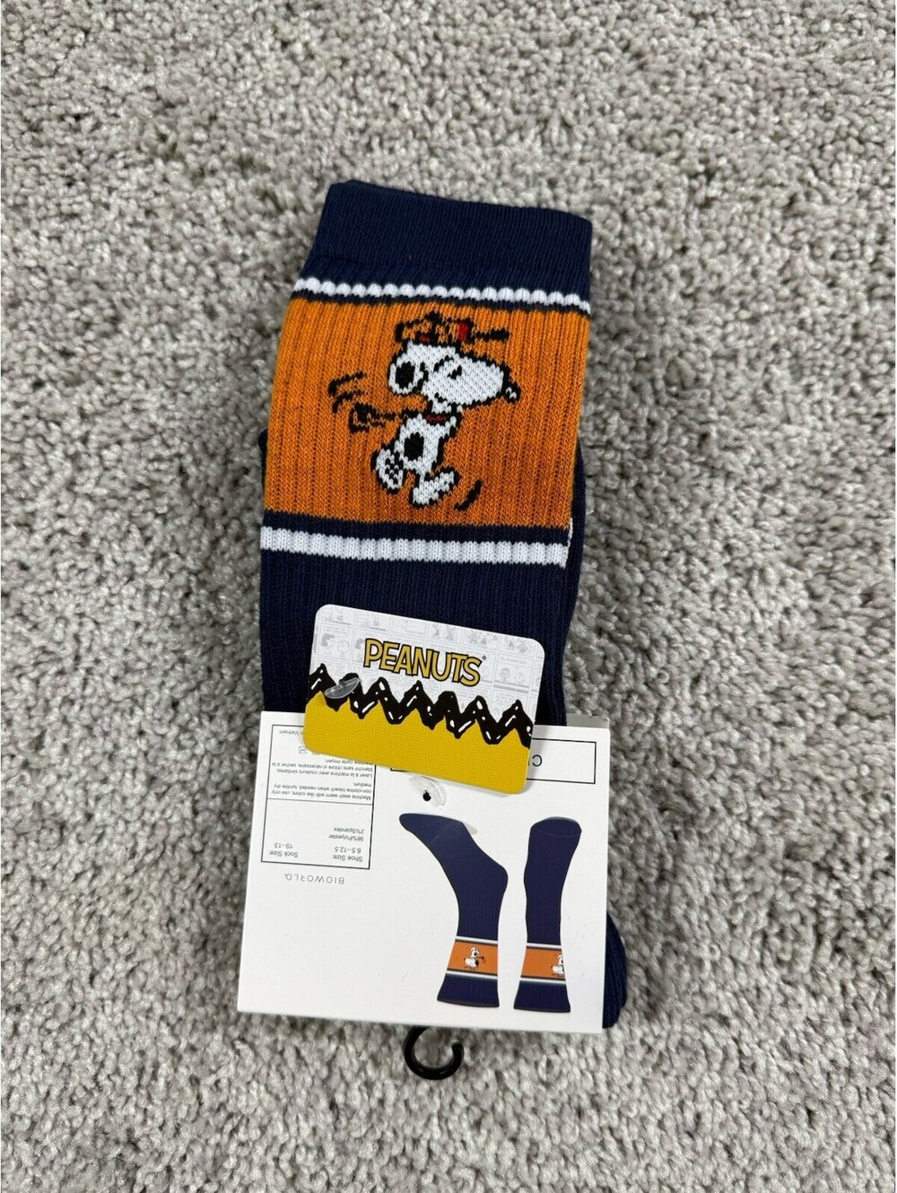 NWT Peanuts Snoopy Baseball Navy Orange Unisex Varsity Crew Socks Size 10-13